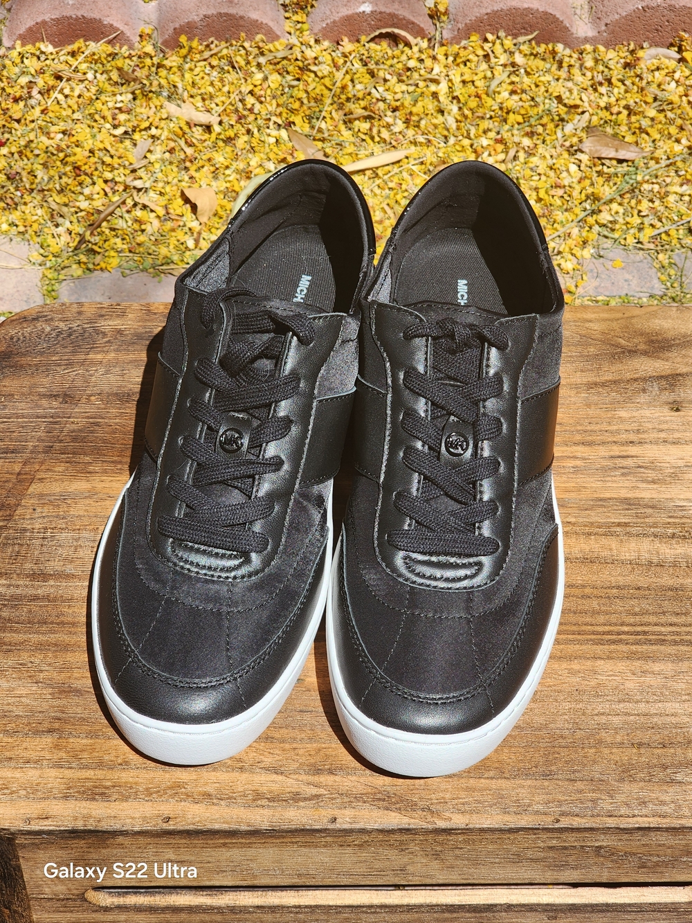 MICHAEL Michael Kors Women's KAYCEE Black Leather Sneakers Size 10 - Picture 5 of 11